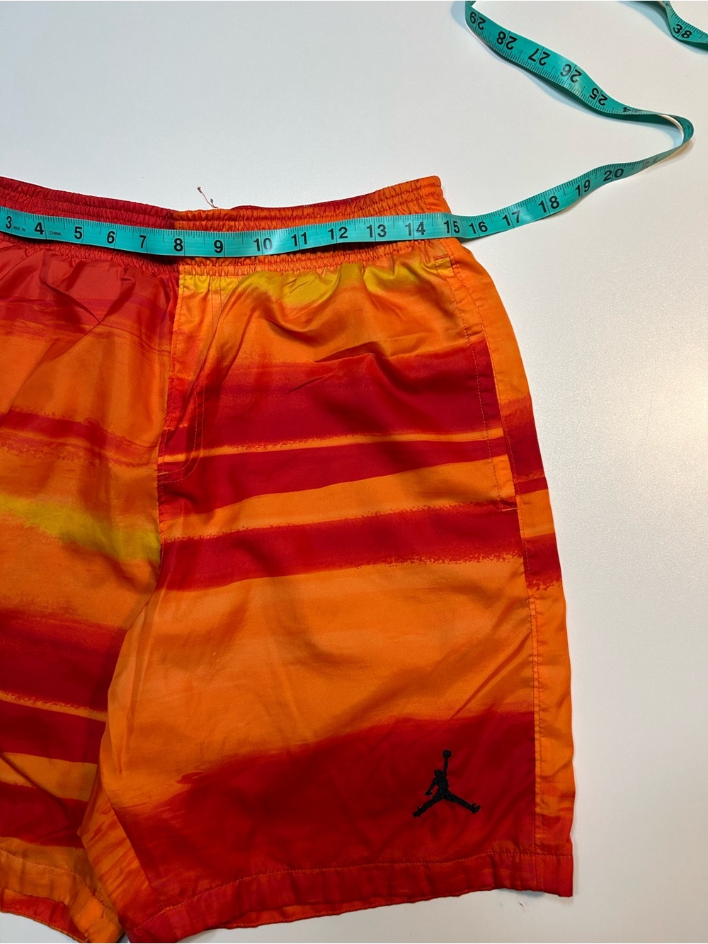 Jordan Legacy AJ11 Printed Shorts Orange Red Sunset Gradient - Picture 5 of 8